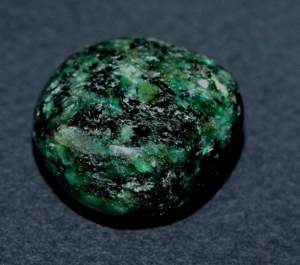 Chrommica Sammlerstein mit tollen grünen Akzente und hübschen Design !