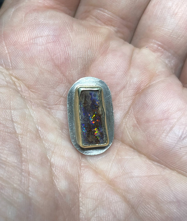 Boulder Opal Anhänger Gold 585 / Silber 925 multicolor