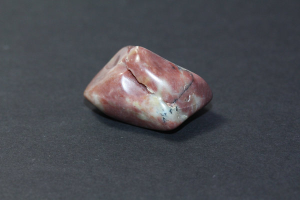 Opal rot Sammlerstein mit toller farblicher Oberfläche!